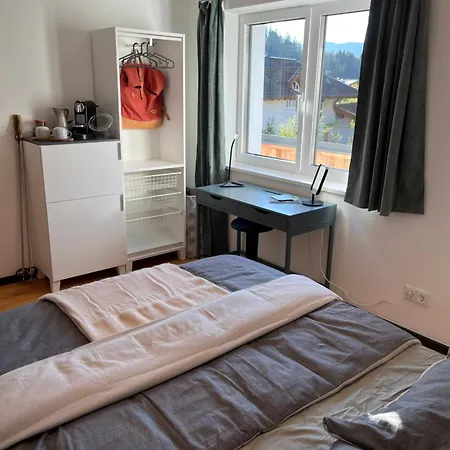 Hideaway ホームステイ マリア・アルム・アム・シュタイナーネン・メアー